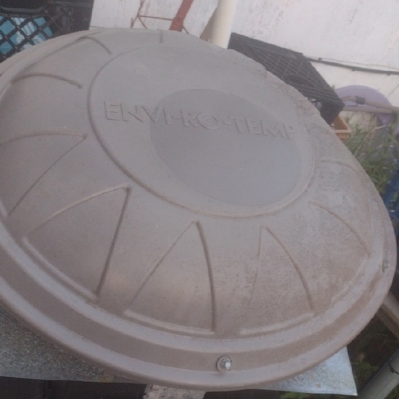 Enviro-Temp Gray Roof Vent with Screened Cover - Picture 1 of 1